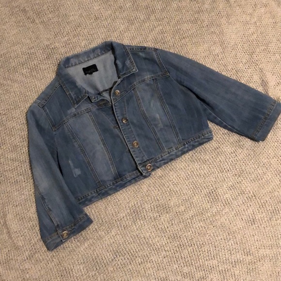 Rue21 Jackets & Blazers - Cropped Denim Jacket